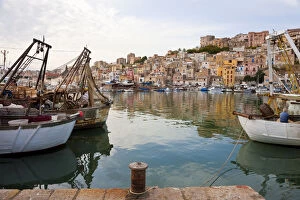 Images Dated 8th December 2010: Harbour, Sciacca, Sicily, Italy