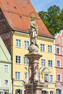 Images Dated 4th September 2017: Hauptplatz square, Landsberg am Lech, Bavaria, Germany