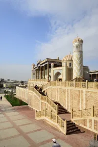Ozbekiston Jumhuriyati Prints: Hazrat Khizr Mosque. The 8th-century mosque that once stood here was burnt by Chinggis