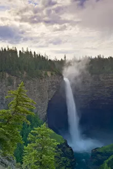 Images Dated 5th March 2008: Helmcken Falls, Wells Gray Provincial Park, British Columbia, Canada