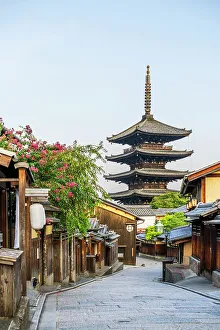 Kyoto Prints: Higashiyama District and Yasaka Pagoda in Hokanji Temple, Kyoto, Japan