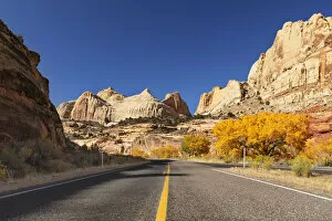 Images Dated 27th May 2021: Highway 24 and Capitol Dome, Capitol Reef National Park, Utah, USA
