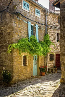 Images Dated 29th June 2023: Hilltop village of Groznjan, Istria, Croatia