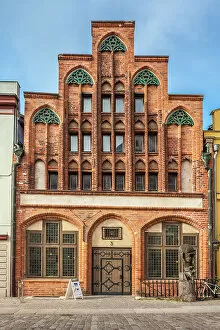 Images Dated 2nd November 2022: Historic brick house in the old town of Stralsund, Mecklenburg-West Pomerania, Baltic Sea