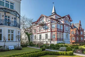 Images Dated 2nd November 2022: Historic half-timbered villa on the waterfront in Binz on Ruegen, Mecklenburg-Western Pomerania