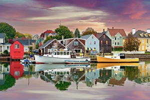Market Square Prints: Historic Homes at the Piscatagua River and Fishing Boats