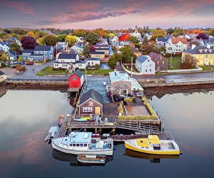 Market Square Prints: Historic Homes at the Piscatagua River and Fishing Boats