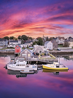Market Square Prints: Historic Homes at the Piscatagua River and Fishing Boats