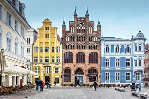 Images Dated 2nd November 2022: Historic houses at Alter Markt in Stralsund, Mecklenburg-West Pomerania, Baltic Sea