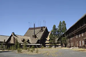 Historic Old Faithful Inn, Yellowstone National Park, Wyoming, USA