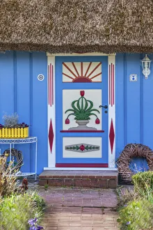 Deutsch Prints: Historic thatched roof house in Zingst, Mecklenburg-Western Pomerania, Northern Germany