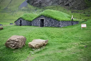 Images Dated 16th February 2009: Historic Turf Roofed Houses, Heimaey Island, South Iceland