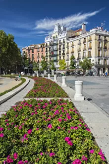 Images Dated 11th September 2014: Historical buildings in Plaza de Oriente, Madrid, Comunidad de Madrid, Spain