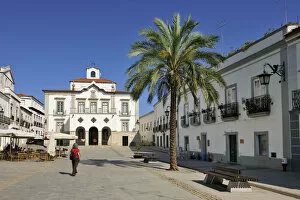 Images Dated 28th June 2012: Historical center of Serpa. Alentejo, Portugal