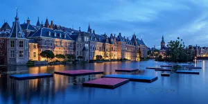 Images Dated 30th July 2017: Hofvijver and Binnenhof at twilight, The Hague, South Holland, The Netherlands