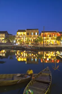 Images Dated 11th June 2014: Hoi An at dusk, Hoi An (UNESCO World Heritage Site), Quang Nam, Vietnam