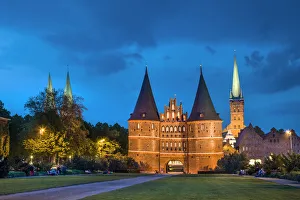 Images Dated 30th March 2015: Holstentor, Lübeck, Baltic coast, Schleswig-Holstein, Germany