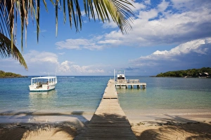 Honduras, Bay Islands, Roatan, Half Moon Bay