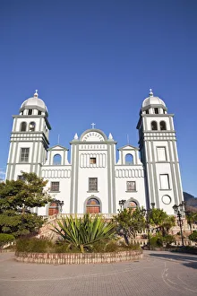 Honduras, Tegucigalpa, Suyapa, Basilica de Suyapa