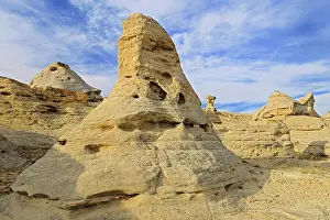 Hoodoos in badlands, UNESCO; World Heritage Cite Writing-On-Stone Provincial Park, Alberta, Canada