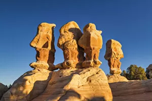 Images Dated 26th April 2022: Hoodoos in Devils Garden, Grand Staircase Escalante Nationa Monument, Utah, USA