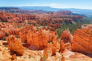 Arid Collection: Hoodoos near Sunset Point taken from Navajo Loop Trail, Bryce Canyon National Park, Utah, USA