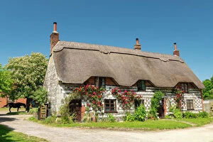 Images Dated 5th July 2023: Hoopers Thatched Farmhouse, Tilshead, Wiltshire, England
