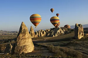 Images Dated 12th May 2014: Hot Air Balloon, Cappadocia, Turkey
