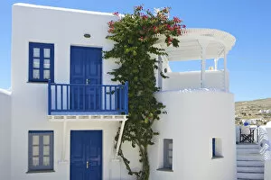 Images Dated 3rd July 2015: Hotel in Chora, Folegandros, Cyclades, Greece