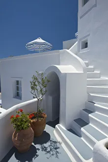 Images Dated 23rd January 2014: Hotel in Imerovigli, Santorini, Cyclades, Greece