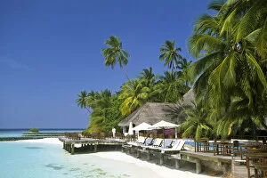 Images Dated 2nd September 2011: Hotel on Nakatchafushi Island, Maldives