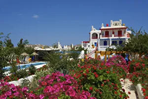 Images Dated 23rd January 2014: Hotel near Ano Mera, Mykonos, Cyclades, Greece