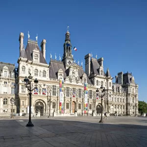 Images Dated 4th July 2017: Hotel de Ville, housing of the citys local administration, Paris, France