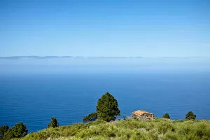 Images Dated 4th April 2011: House near Las Tricias, La Palma, Canary Islands, Spain