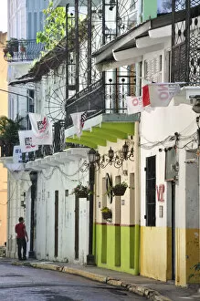 Images Dated 29th May 2012: Houses in Casco Antiguo, Old Town, Panama, Central America