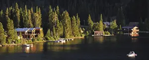 Houses along the edge of Grand Lake, Lake Granby in the Rocky Mountain National Park