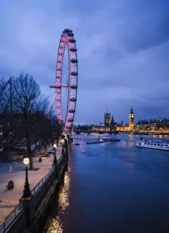 Images Dated 19th July 2017: Houses of Parliament, London, England