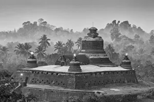 Rakhine State Prints: Htukkanthein temple, Mrauk U, Rakhine State, Burma, Myanmar
