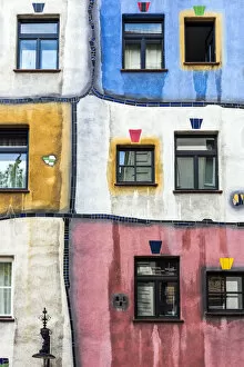 Images Dated 18th July 2016: Hundertwasserhaus, Vienna, Austria
