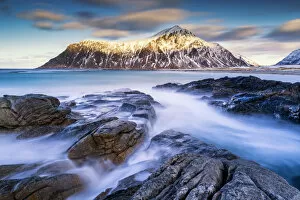 Images Dated 12th February 2018: Hustinden from Skagsanden Beach, Lofoten Islands, Norway