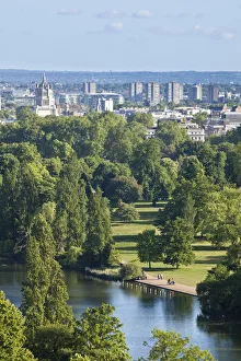 Images Dated 13th May 2011: Hyde Park, London, England, UK