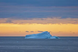 Polar Region Prints: Icebergs in the High Arctic, Northern Greenland