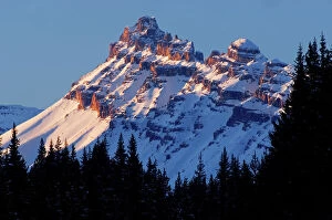 Images Dated 3rd May 2023: Icefields Parkway, Sunset on Dolomite Peak, Icefields Parkway, Maligne Range