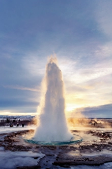 Hringvegur Prints: Iceland, the Golden Circle: Strokkur