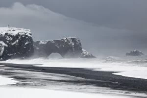Images Dated 19th March 2014: Iceland, South Iceland, Dyrholaey, Dyrholaey headland