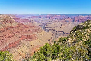 Images Dated 21st September 2023: Idyllic shot of Grand Canyon along Hermit Road, Grand Canyon National Park, Arizona, USA
