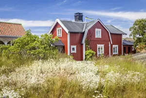 Images Dated 15th July 2021: Idyllic summer house in Landsort on the archipelago island of Öja