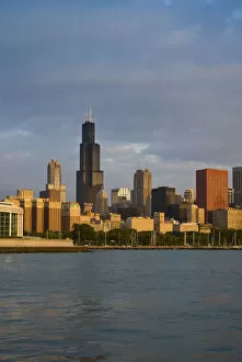 Images Dated 22nd January 2008: Illinois, Chicago, Lake Michigan and Skyline including Sears Tower