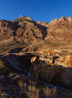 Images Dated 29th September 2017: The Inca Bridge, Puente del Inca, Central Andes, Mendoza Province, Argentina