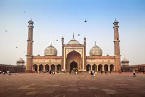 Images Dated 16th November 2012: India, Delhi, Old Delhi, Jama Masjid - Jama Mosque built by Shah Jahan